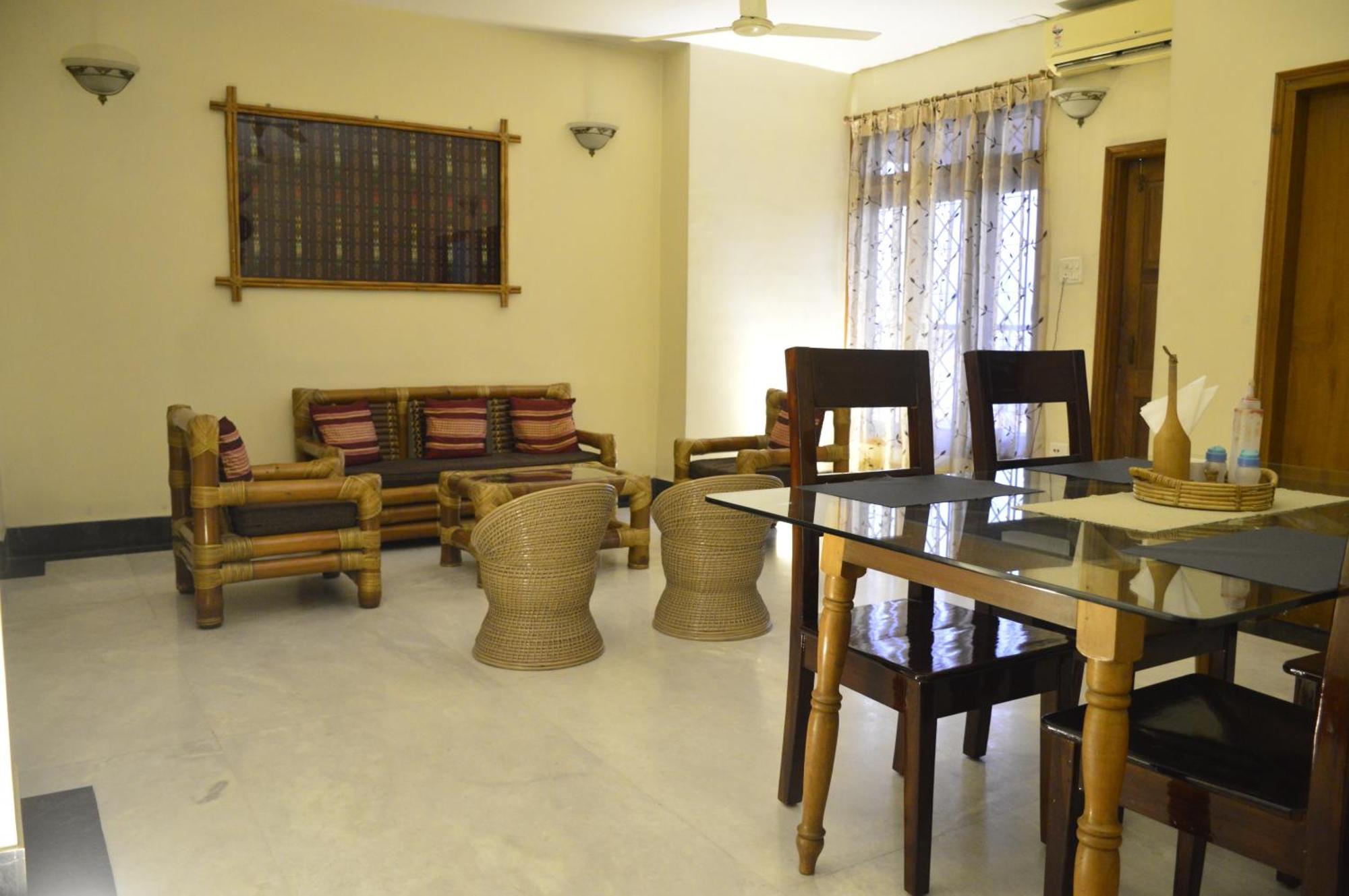 River Breeze Home A Comfort Stay Guwahati Ngoại thất bức ảnh