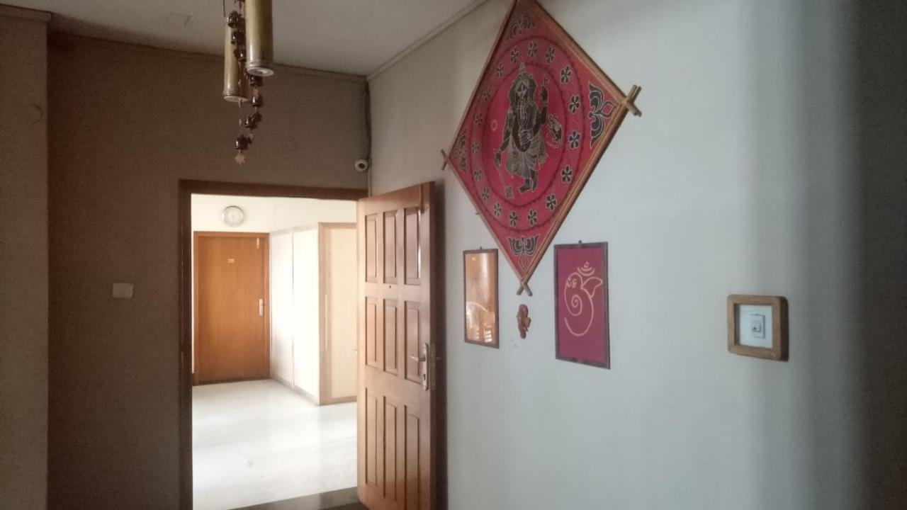 River Breeze Home A Comfort Stay Guwahati Ngoại thất bức ảnh